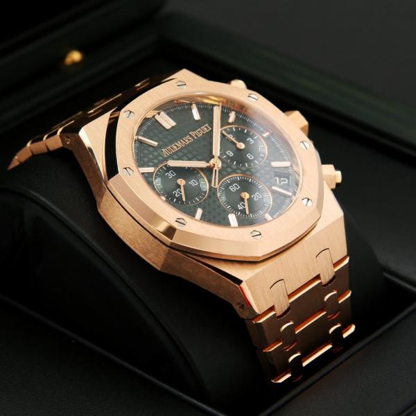 Aude.mars pigeu_t royal oak chronograph Green