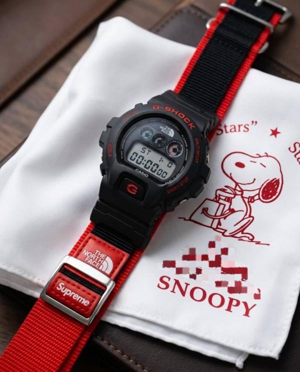 Ca.sio G-Shock x Supreme x Special Edition black and red
