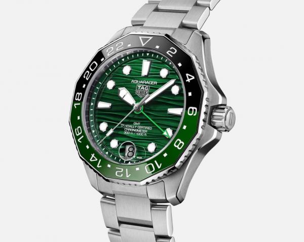 Tag_g Aquaracer Professional 300m date automatic japan zik zake line