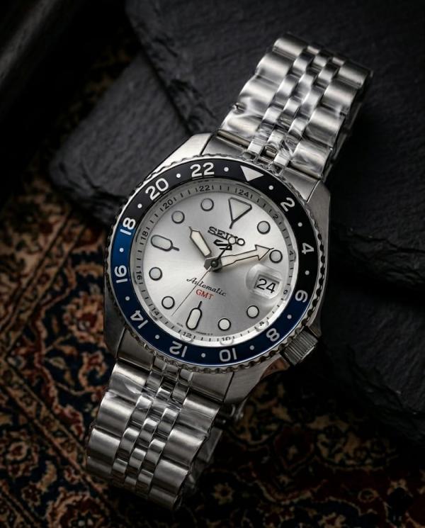 Se.iko 5 Sports GMT