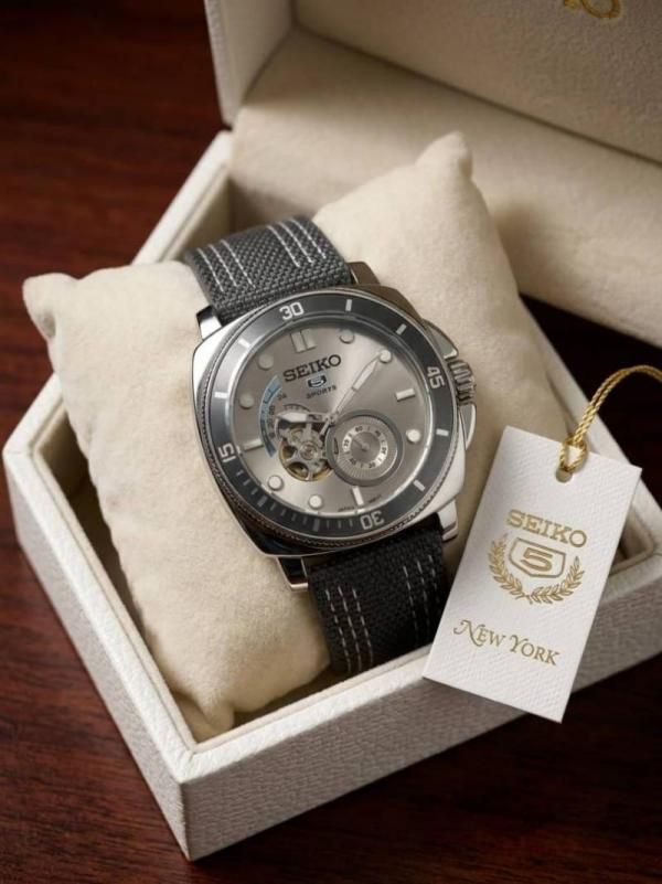 Sei.ko 5 Sprots Automatic Grey