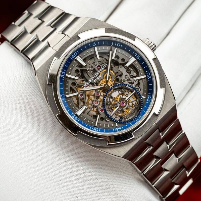 Vach.eron Constentin Overseas Tourbillon Skeleton silver blue
