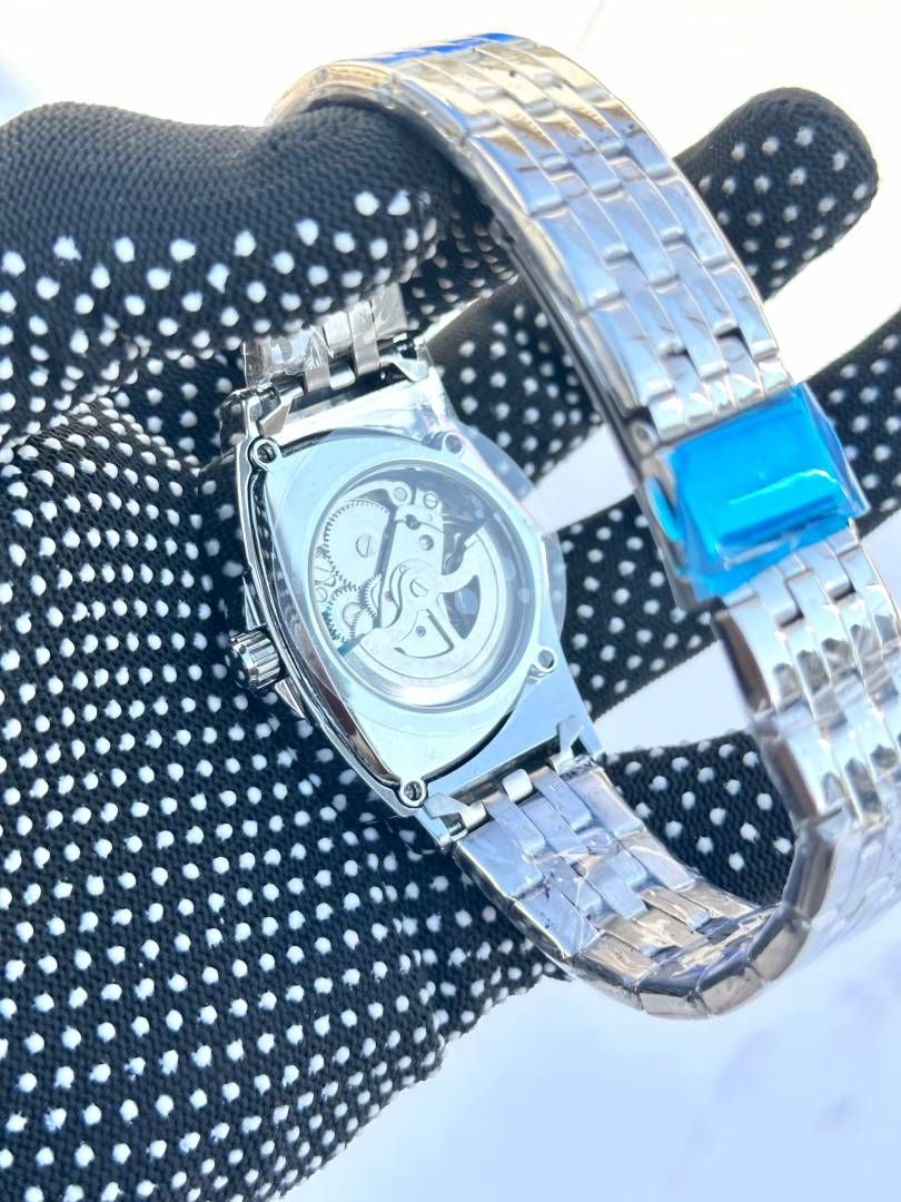 Hamilton Ventura Edge Skeleton