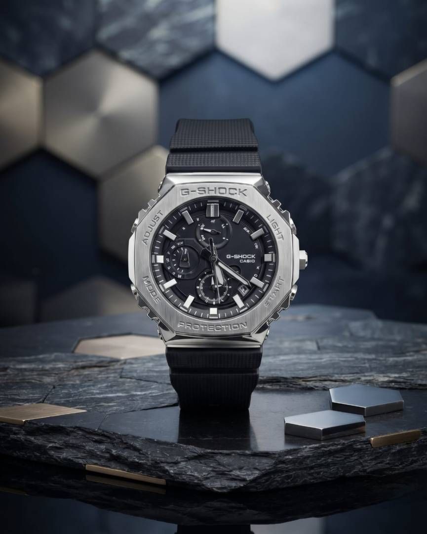 Ca.sio G-Shock GMC-B2100Y-1A. Silver Black