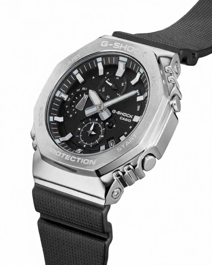 Ca.sio G-Shock GMC-B2100Y-1A. Silver Black