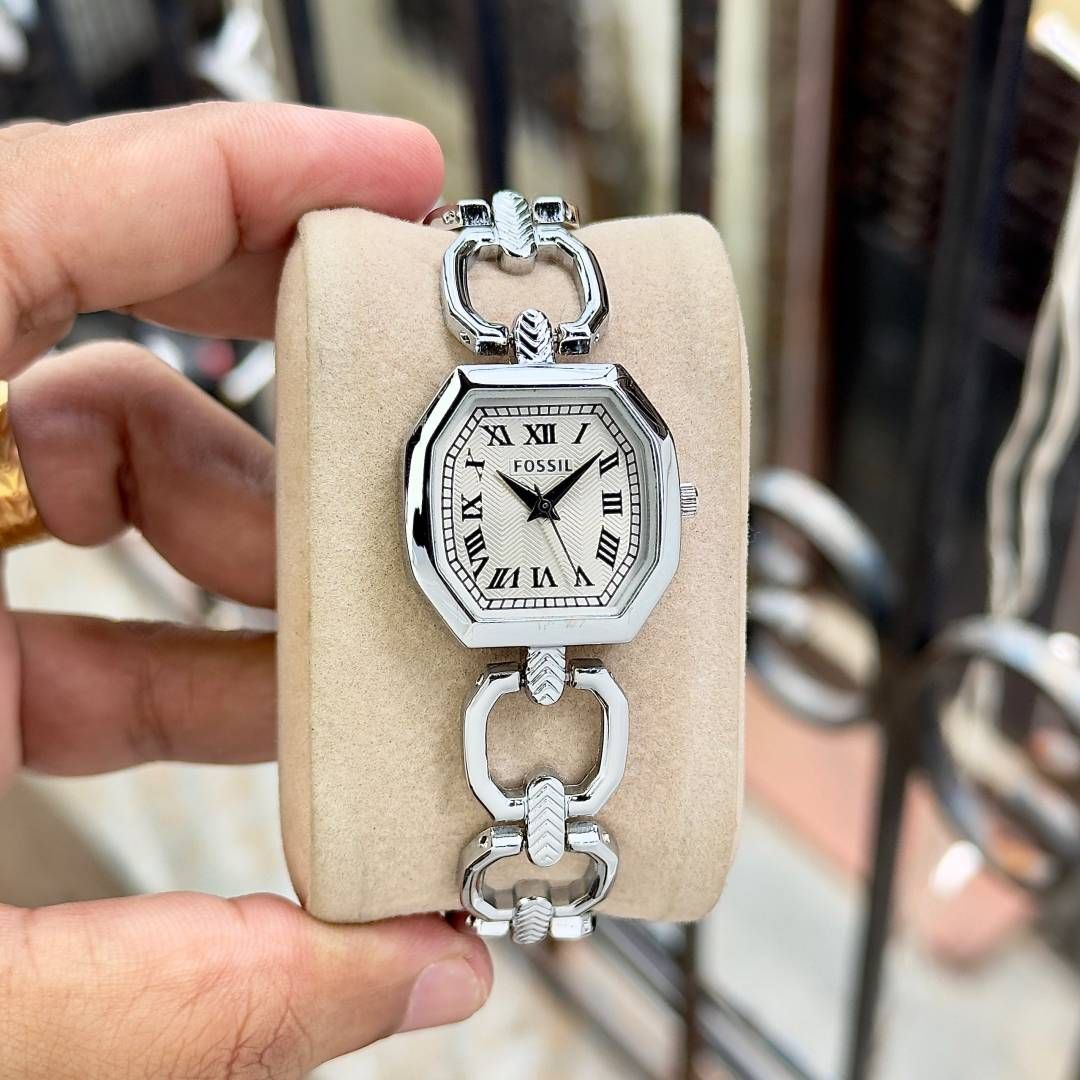 Fosil Harlow Silver..White
