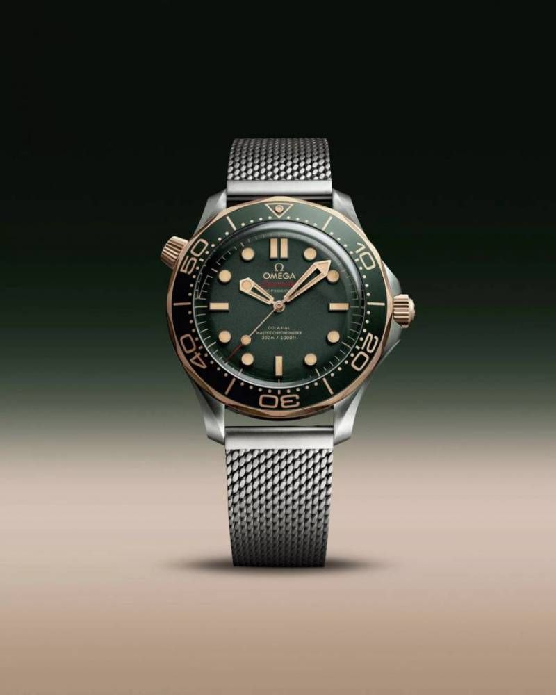 Omegg_a seamaster diver 300M automatic silver green