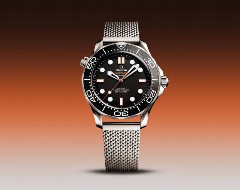 Omegg_a Seamaster Diver 300 Automatic silver Black orange niddle