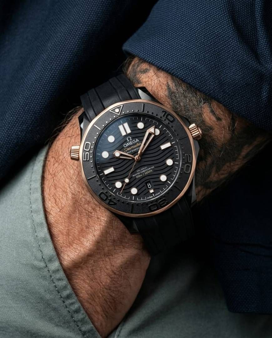 Omegg_a Seamaster Diver 300M Automatic full black