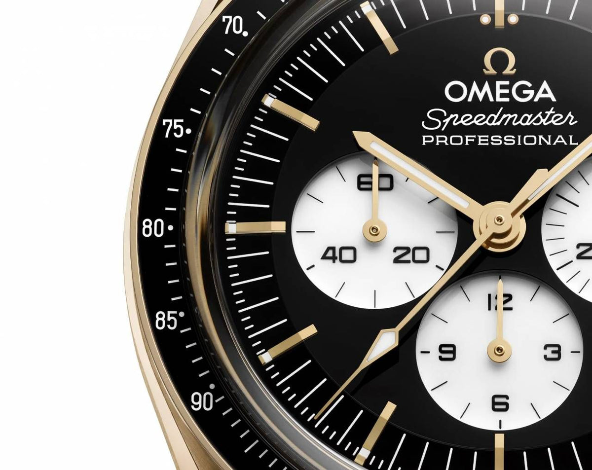 Omegg_a Speedmaster Moonwatch Professional Co-Axial Master Chronometer Chronograph gold black