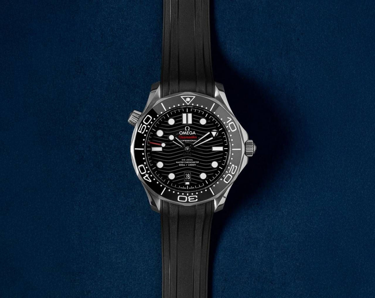 Omegg_a Seamaster Diver 300M Automatic Black-Silver-Black