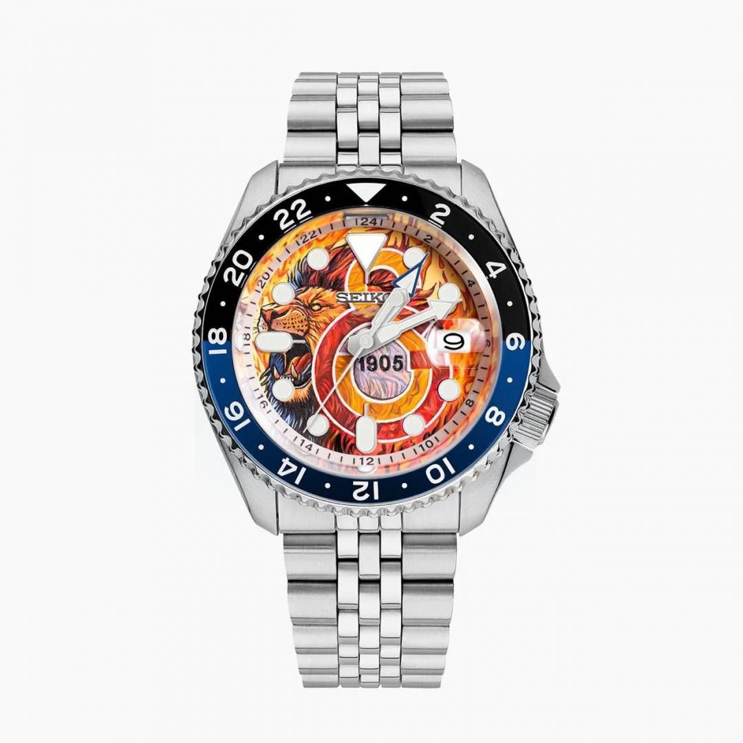 Se.iko 5 Sports GMT The Red Devils Concept Bespoke Timepiece