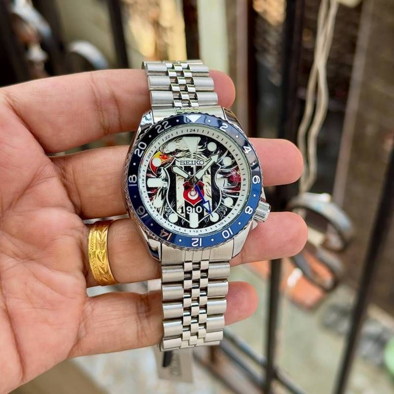 Sei.ko 5 Sports GMT The Red Devils Concept Bespoke Timepiece