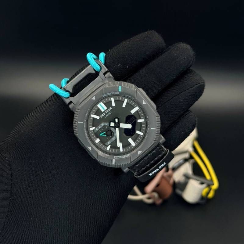 Ca.sio Pro Trek PRJ-B001B-2 black white sky blue
