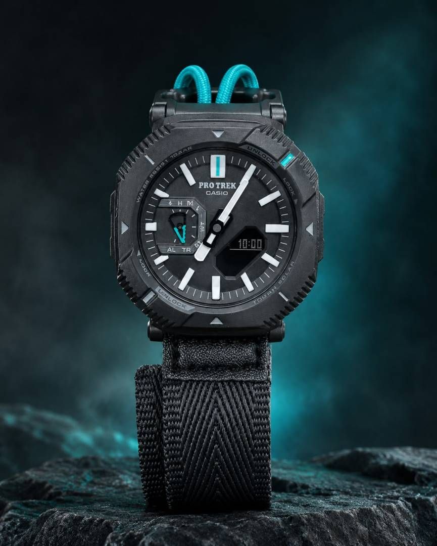 Ca.sio Pro Trek PRJ-B001B-2 black white sky blue