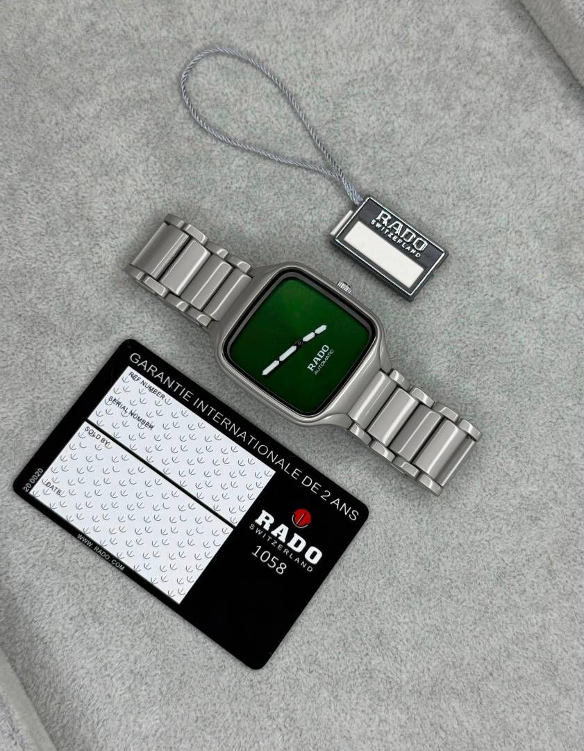 Raado True Square Quartz