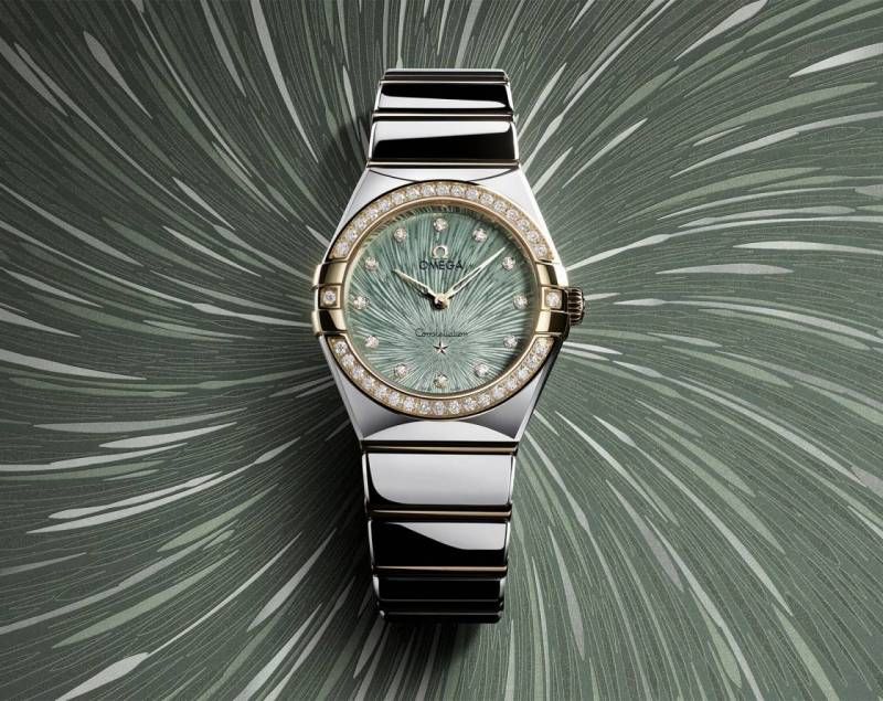 Omeg_ga Constellation Quartz luxury watch.