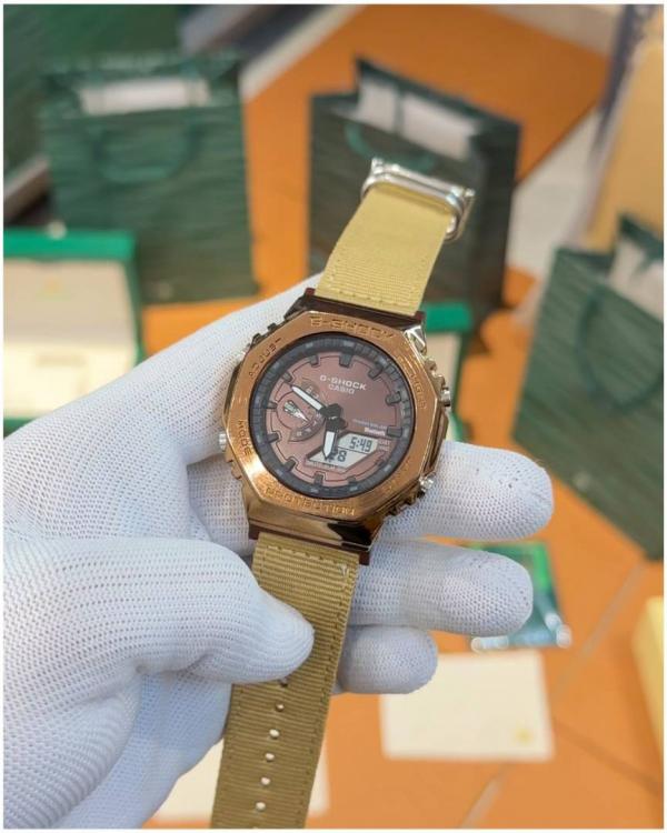 Ca...sio g shock gm2100cb