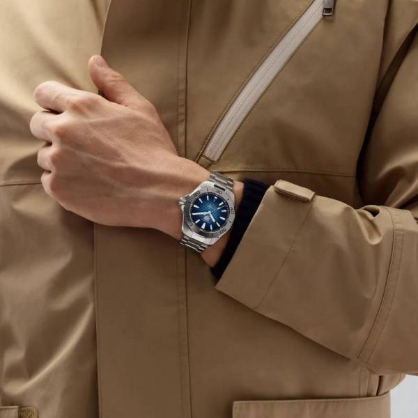 Tag_g Aquaracer Professional 200 Date Automatic
