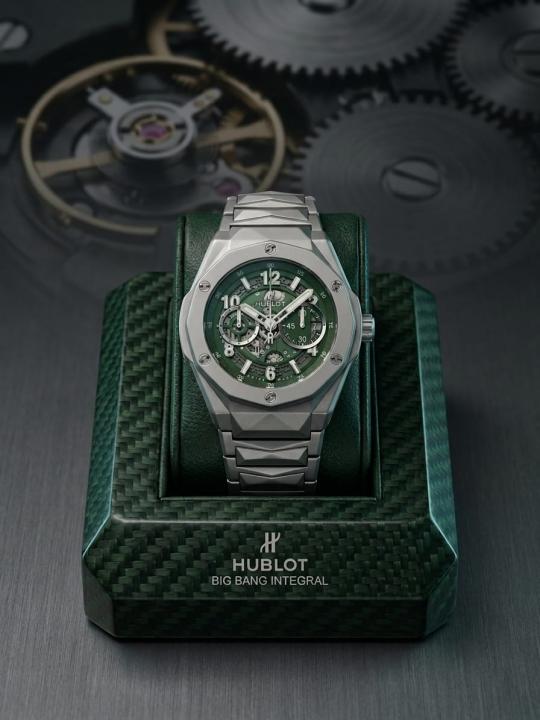 Hublo_t BigBang Tourbillion Silver-Green