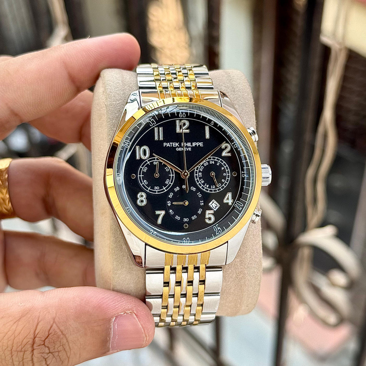 Pa.tek Philippe Complications