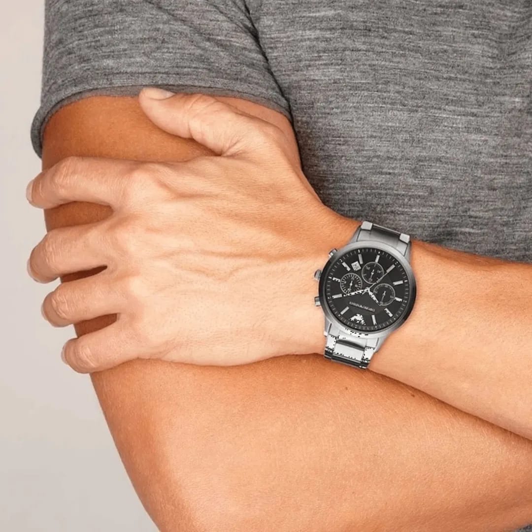Em.porio Armani Classic Black